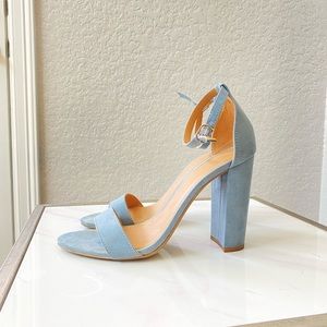 Light blue chunky sandal